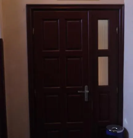 Apartment Boomerang