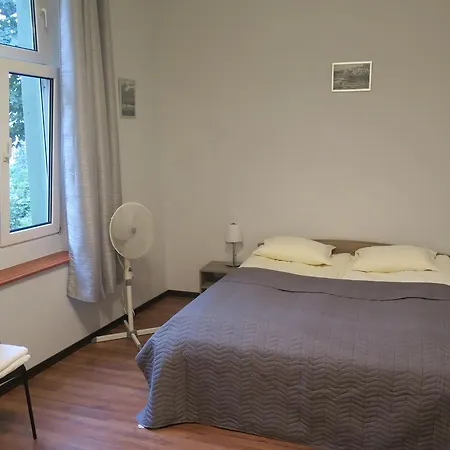 Apartment Boomerang *