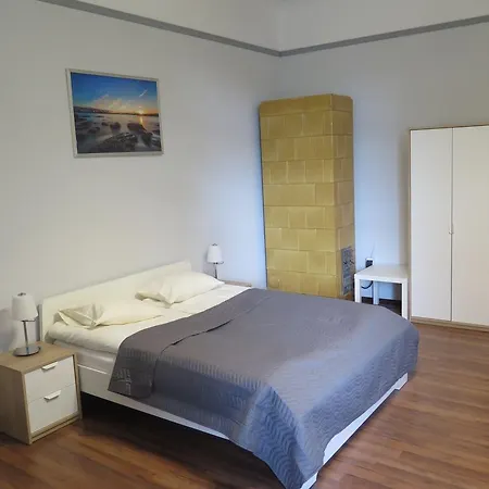 Apartment Boomerang